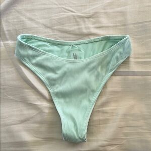 437 Bikini bottoms